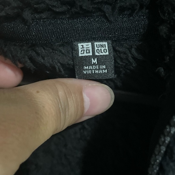 Uniqlo long jacket. Size Medium. Used gently. - Picture 6 of 9